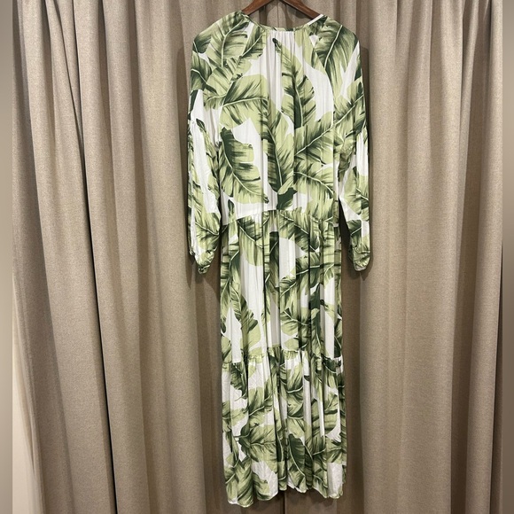 Elegant Green Leaf Print Long Sleeve Dress - Picture 2 of 2